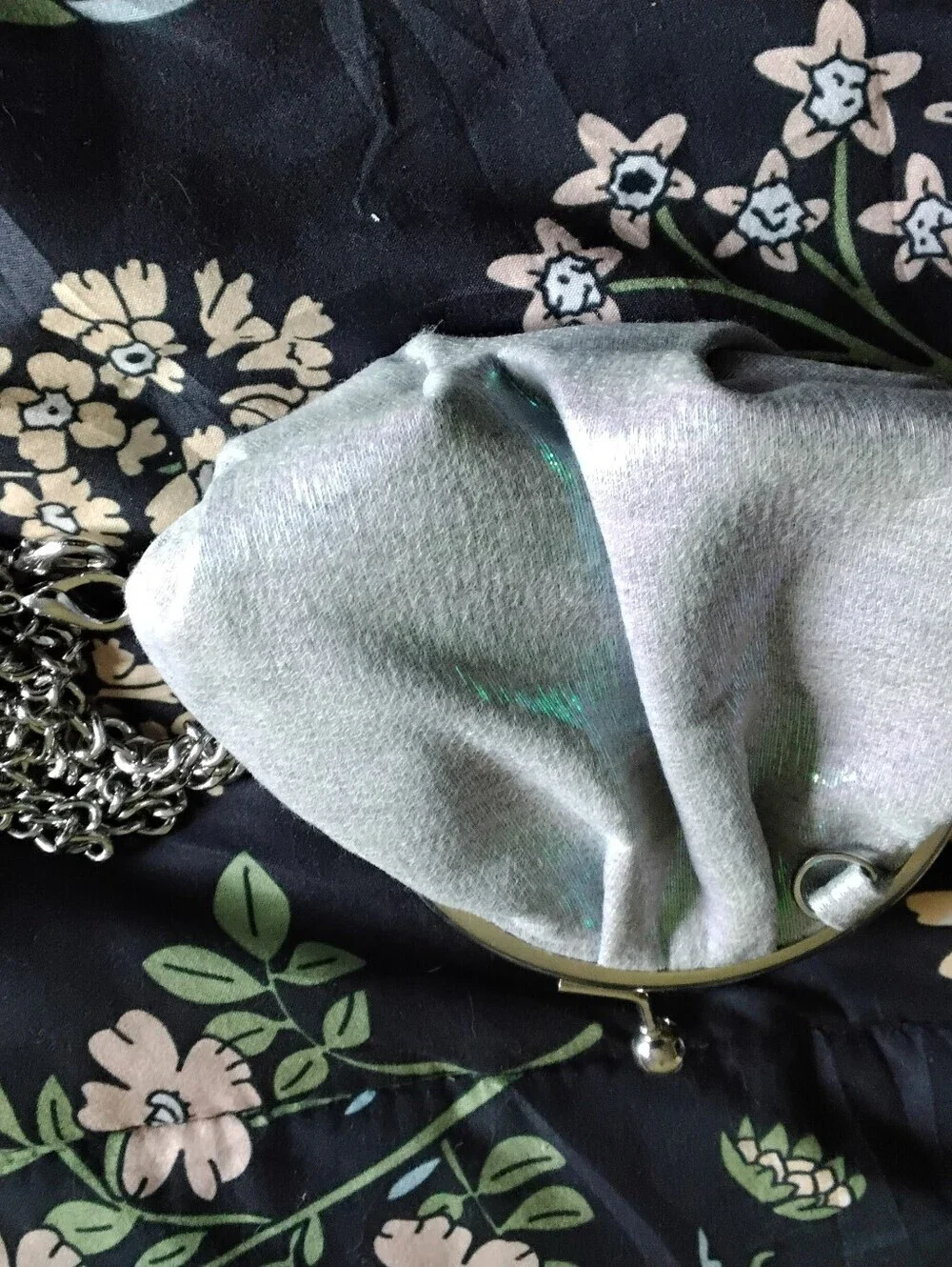 Urban Outfitters Green Velvet Kiss-Lock Coin Purse Also A Crossbody